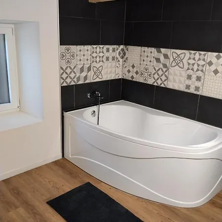 Maison De Charme A Prázdninový dům Moye